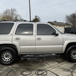 2005 Chevy Tahoe Lt
