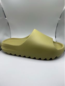 Yeezy slides resin size 9