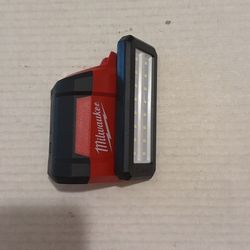 Brand New Milwaukee M12 Rover LED Light