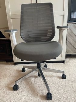 Branch Ergonomic Chair — Excellent condition - Grey Seat/White Frame