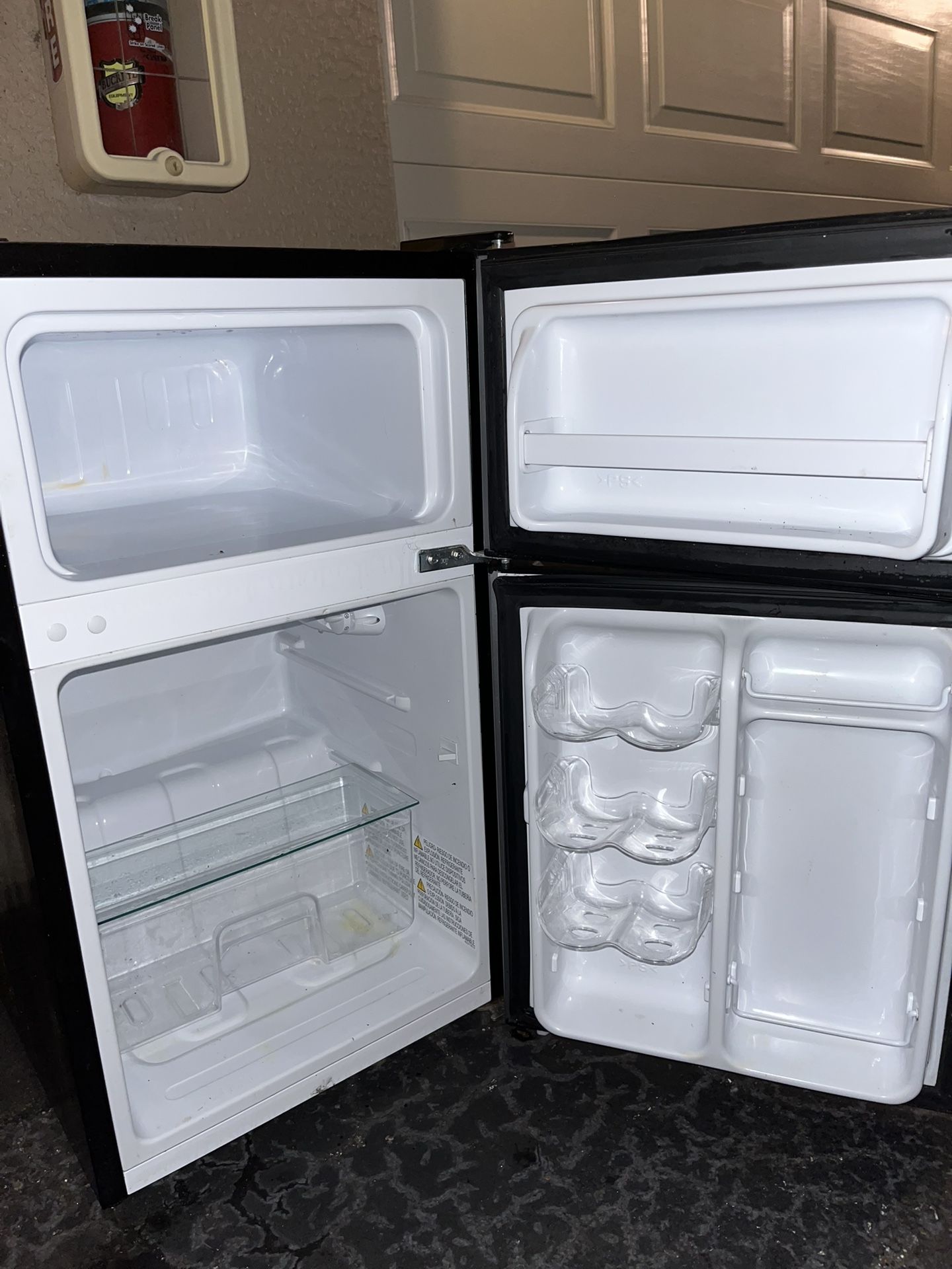 Mini fridge