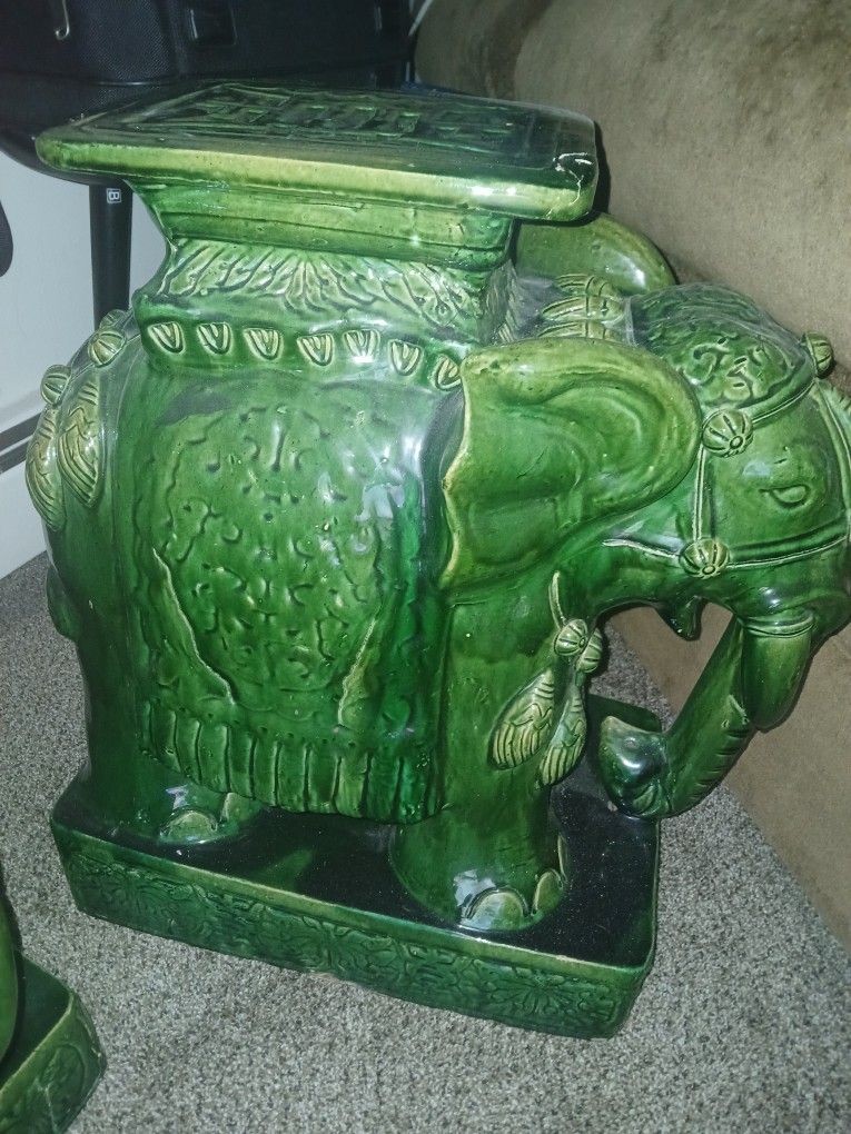 Vintage Emerald Green Elephant stands