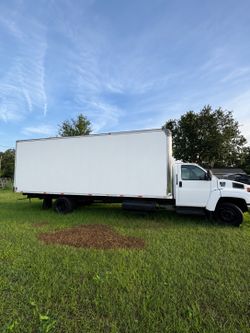 2005 GMC C4500 Topkick 26ft Box Truck — Non-CDL — Runs Great