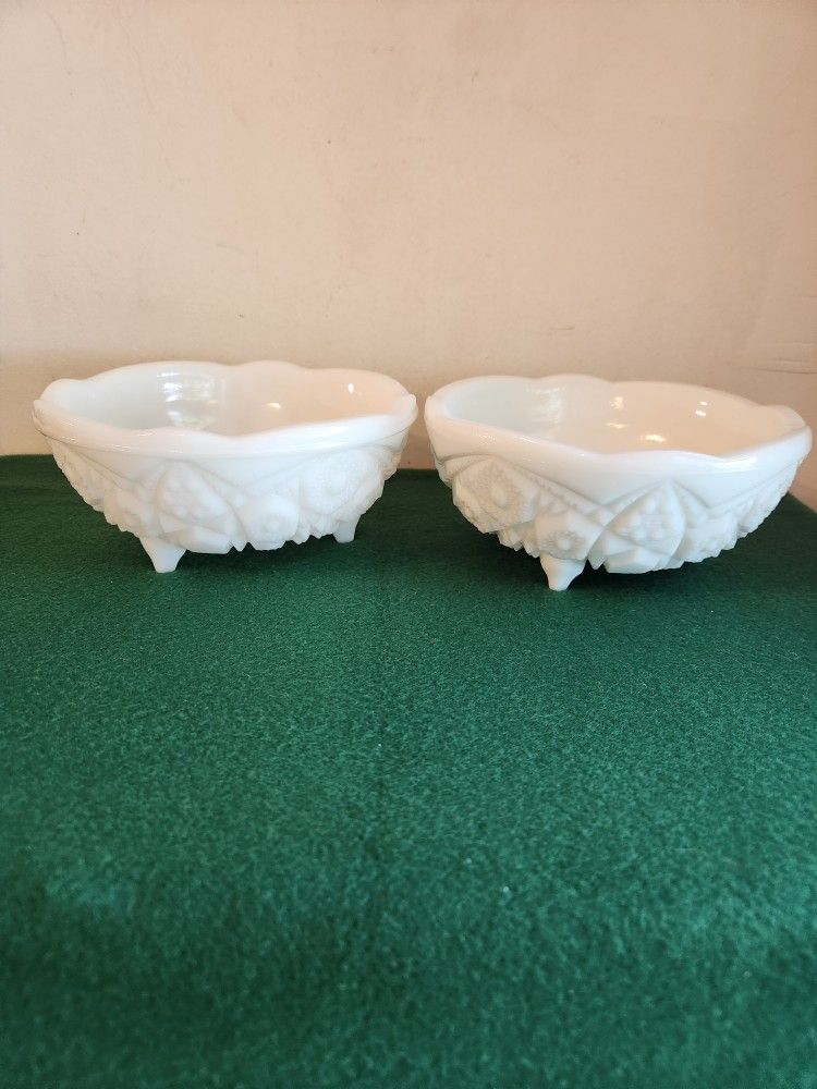 2 Milk Glass Bowls Toltec Wedding Pair Quilt McKee