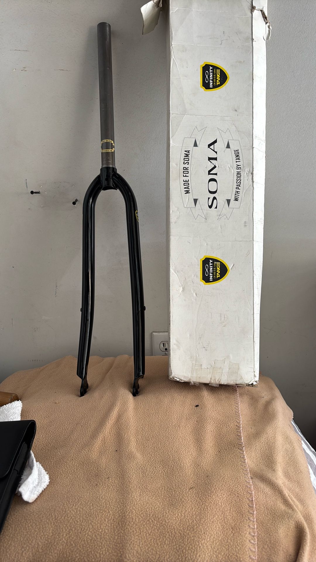Mountain  Bike. 27.5.       ~. 29.  Steel Fork  New 