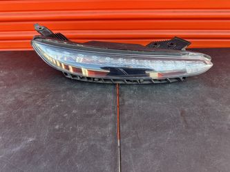 2022-2023 Hyundai Kona ROGHT PASSENGER  Side LED Day Time Running Light OEM