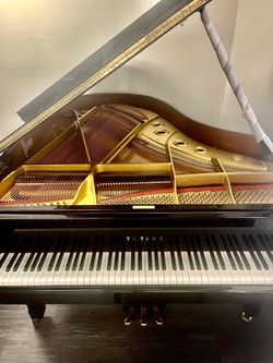 Yamaha C3 Grand Piano