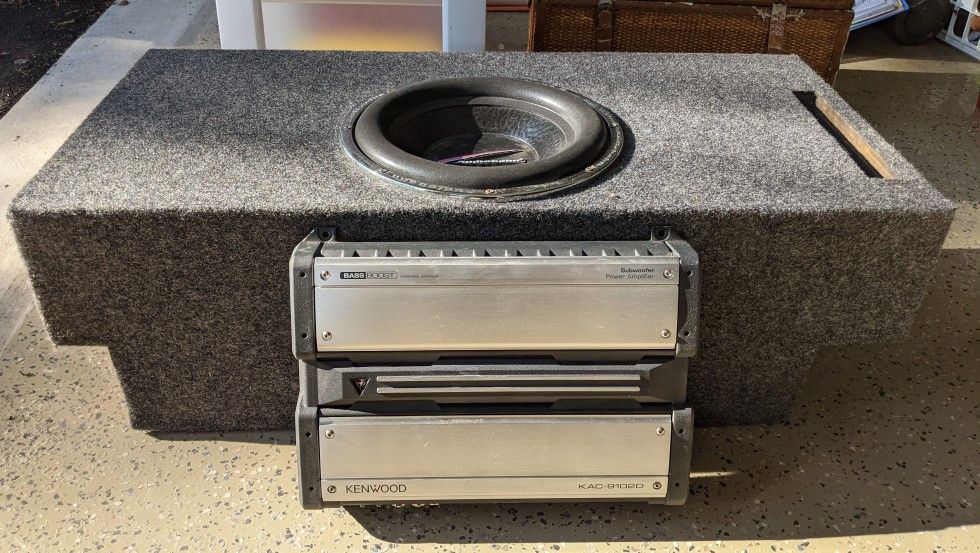 12" Audiobahn Subwoofer & Kenwood Amplifier 