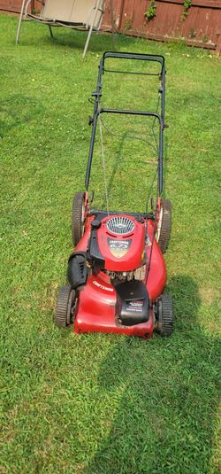 Craftsman 6.75 Self-propelled Lawn Mower (Good condition)