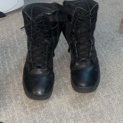 Boots Size 8