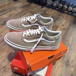 Vans Old Skool Sneakers Tan/Beige size 9 men’s / women 10.5