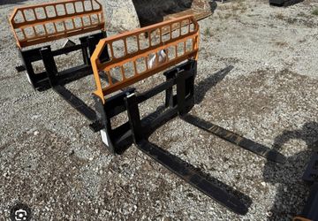 New 4k Pallet Forks Quick Attach