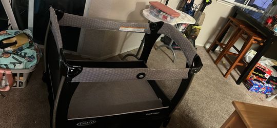 Play pen