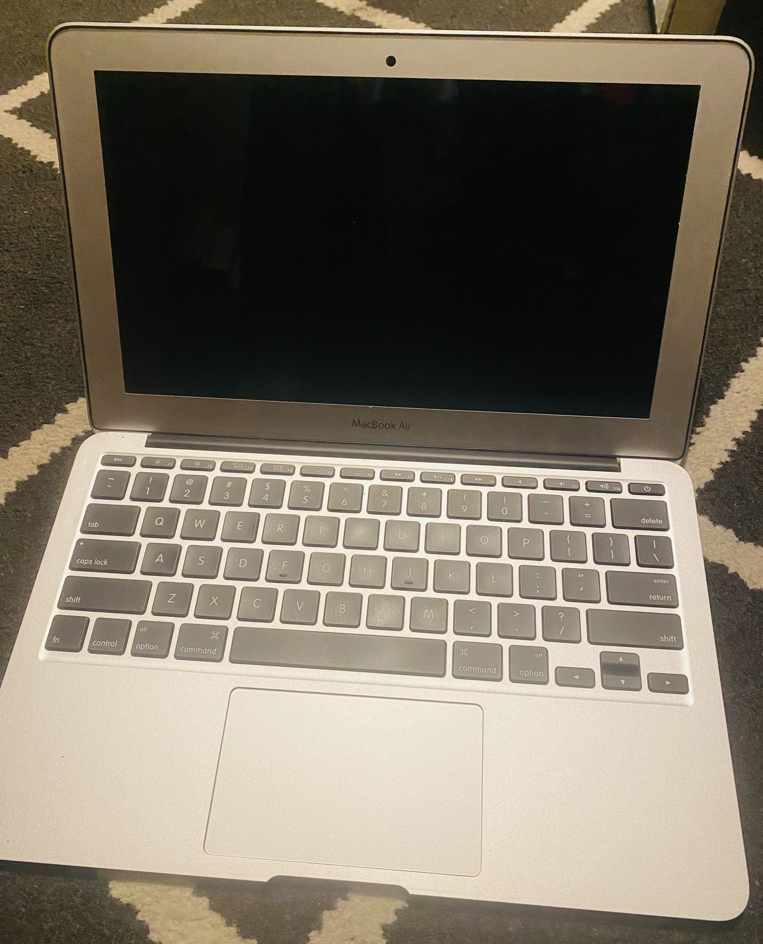 Apple Laptop