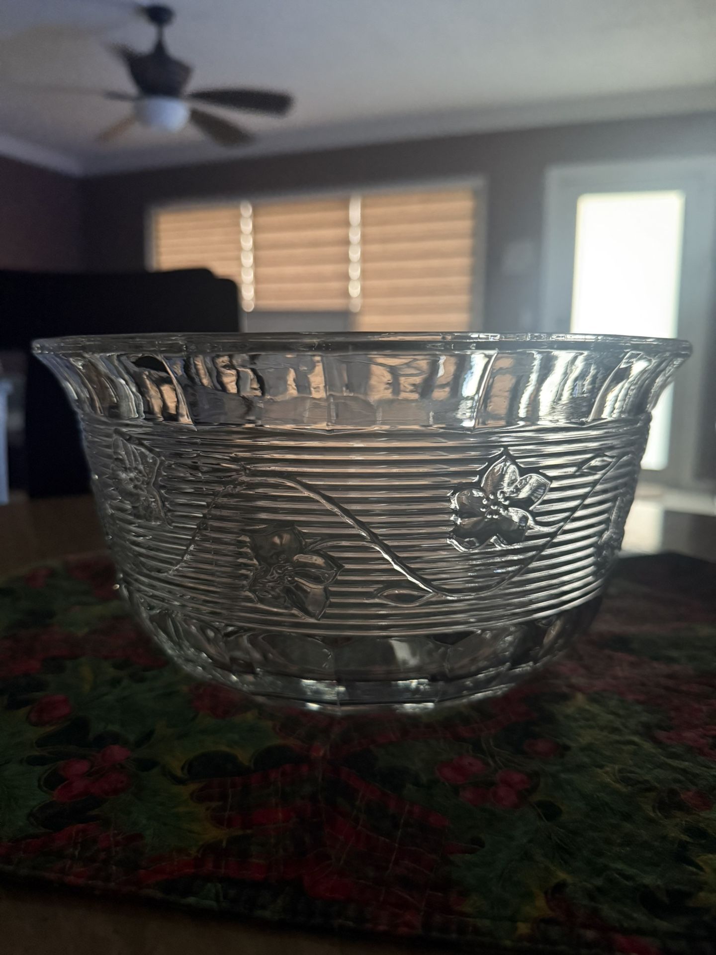 Please Must Sell / Moving Soon : great Bowl
