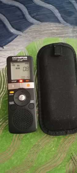 Olympus Digital Voice Recorder Vn-72 Works Great