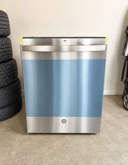 GE-24-inch Dishwasher