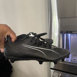 Puma Soccer Cleats Size 8.5