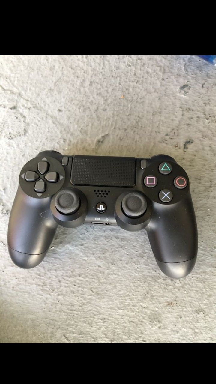 PS4 Controller For Sale for Sale in Miami, FL OfferUp