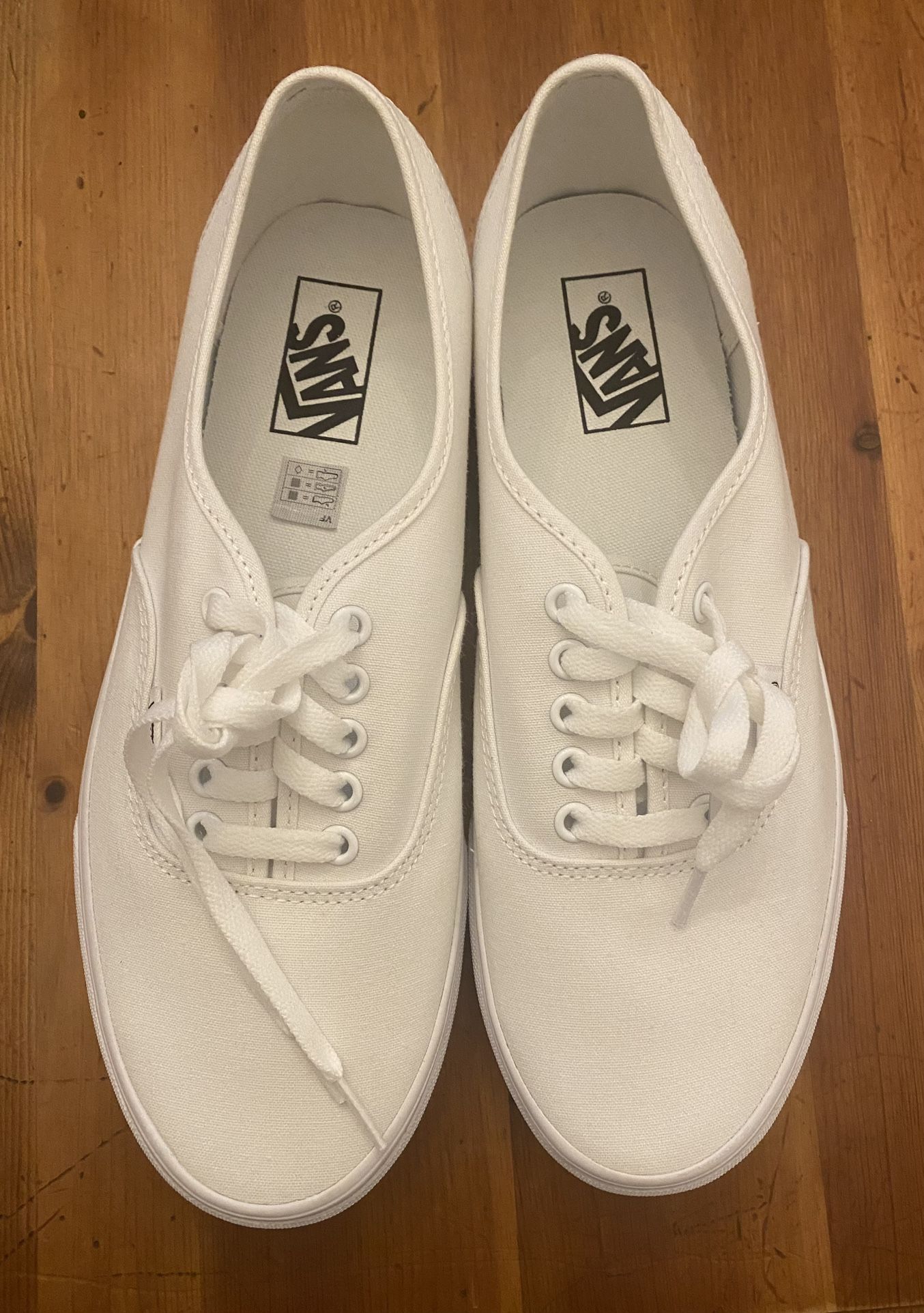 Vans M 9.5 W11 All White NEW!!