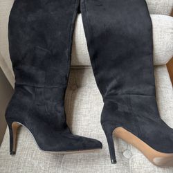 Boots-Suede-Size 5