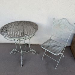 Metal Table Round & 4 Chairs all Foldable Color Blue / Grey 