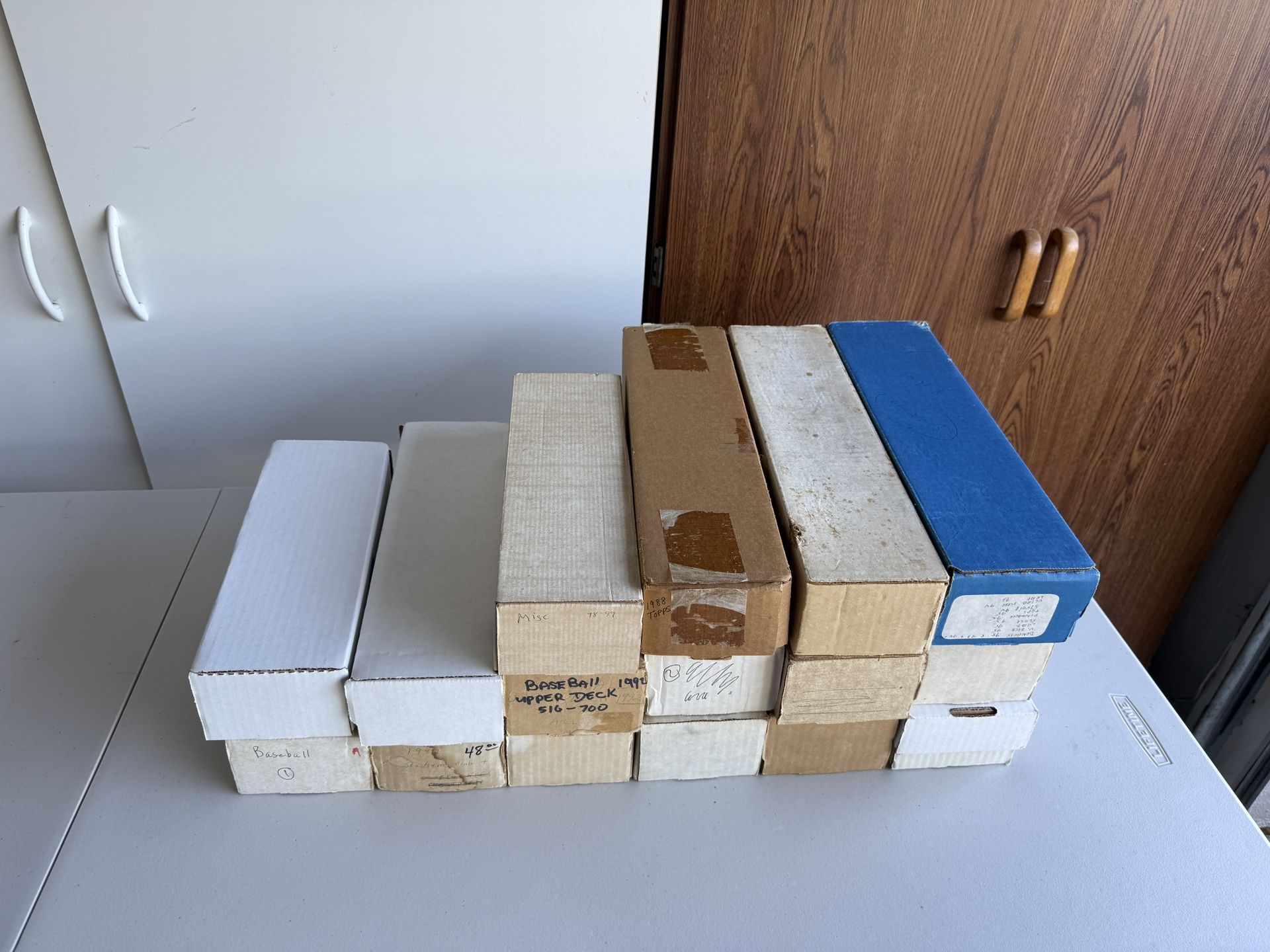 Baseball Card Collection. (Over 10,000 Cards)