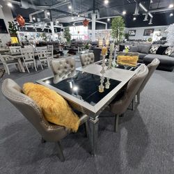 7 Pc Dining Table 