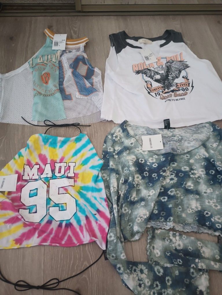 Forever 21 Junior Tops