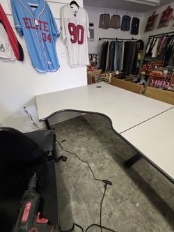 Extremely Heavy Duty And Latge Offuce Workstation
