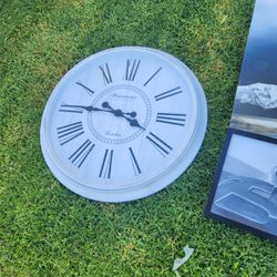 Wall clock