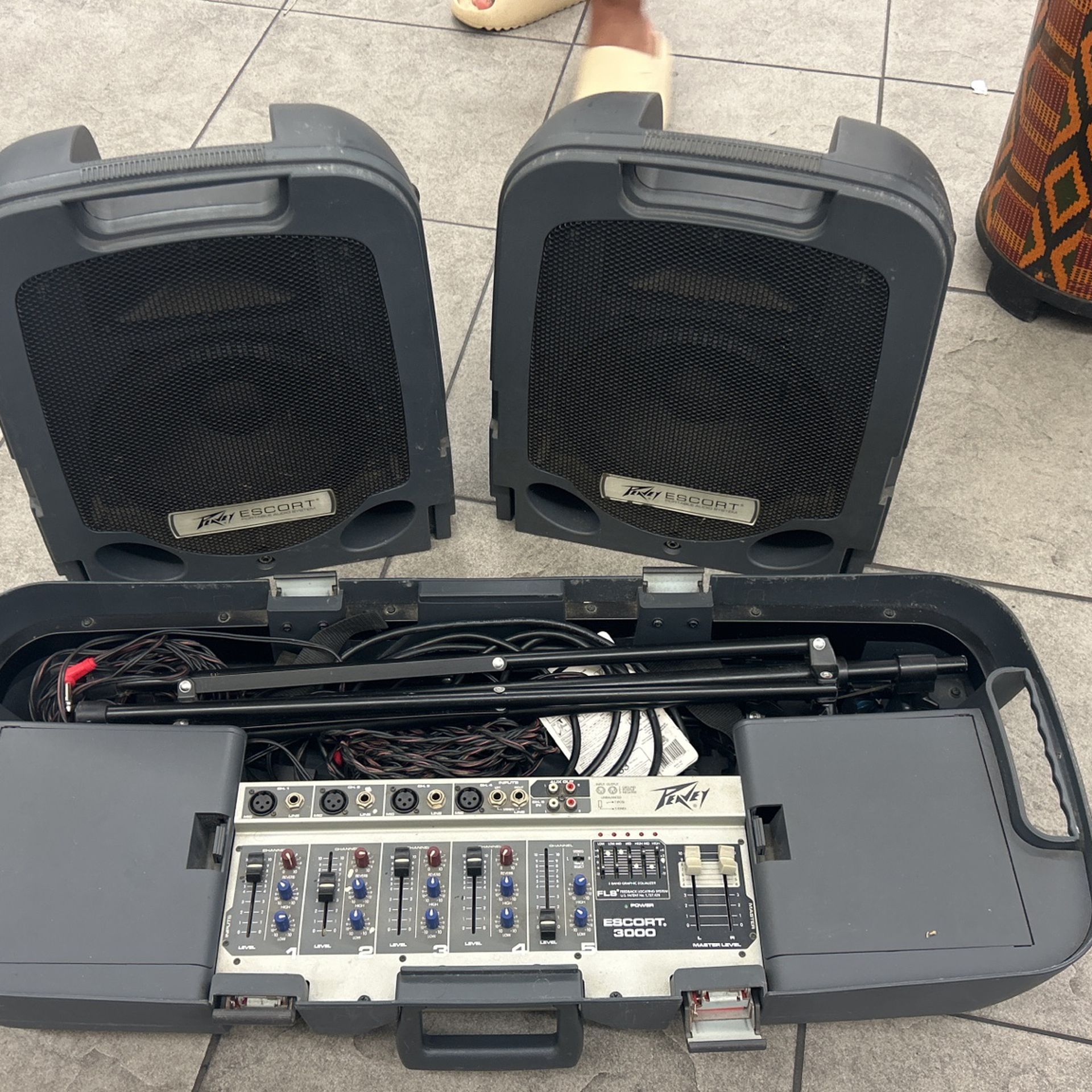 Peavey Escort Portable Audio System