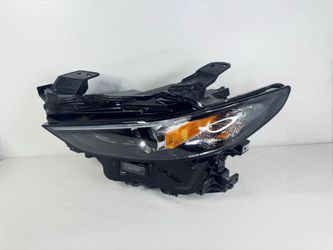 2019-2023 MAZDA 3 W/O ADAPTIVE  LH DRIVER SIDE HEADLIGHT OEM