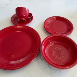 Fiesta 5-Piece Place Setting Red