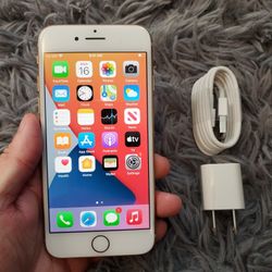 iPhone 8 - UNLOCKED - Like New 