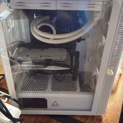 I 9 4060 64 Gb Of Ram -liquid Cooler . Let Me Know For Specific Details ! 