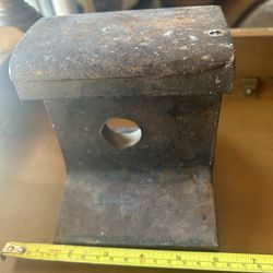 Anvil Made From Railroad Tie 