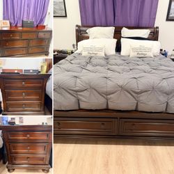 King Size Bedroom Set/ 2 Nightstands/Dresser with Mirror