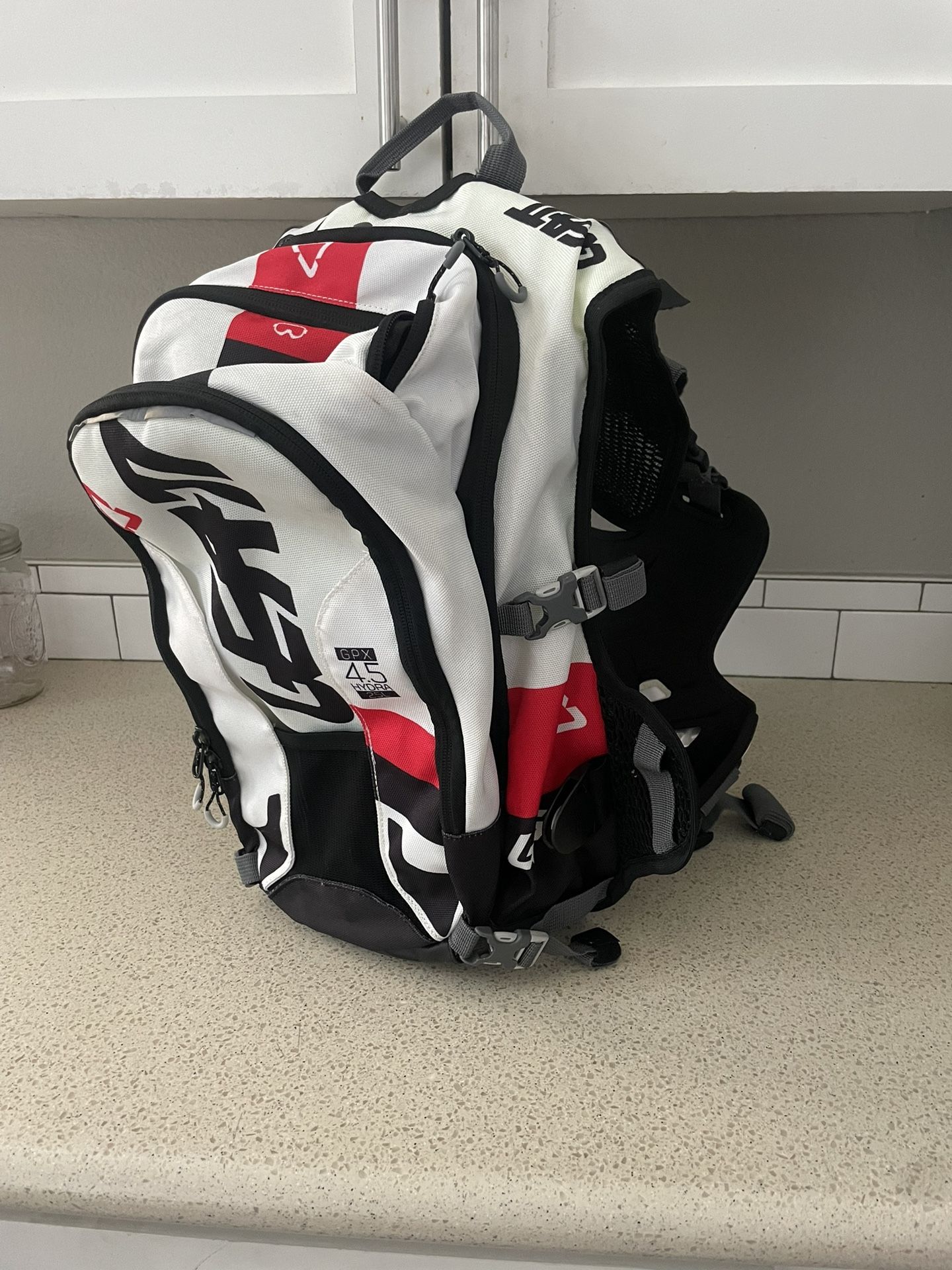 Leatt Motto Backpack / Chest Protector