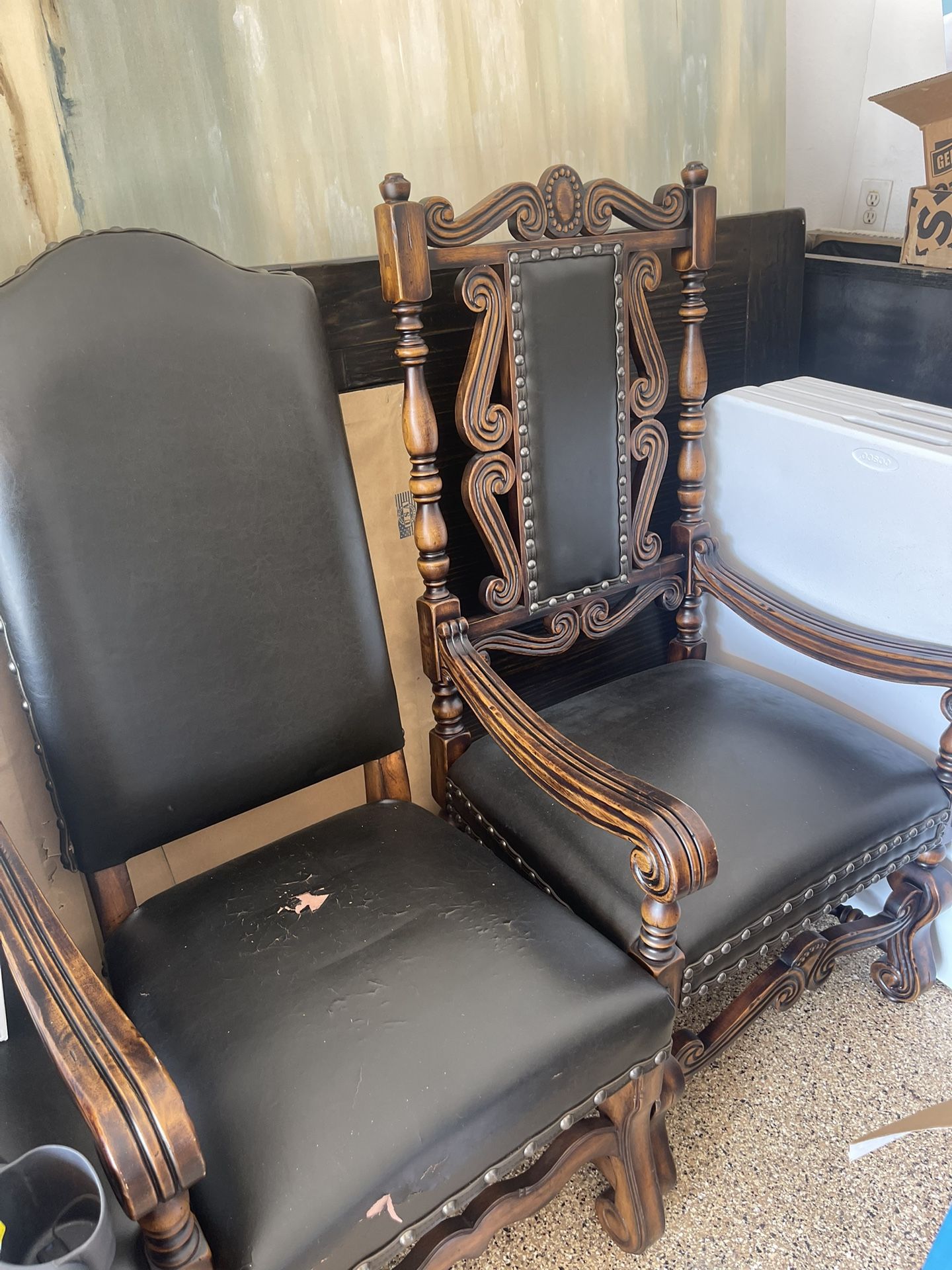 *FREE* 6 Dining Chairs