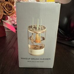 BNEW make Up Brush cleaner