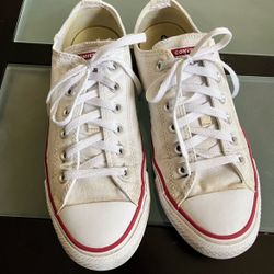 Converse White (Men 8/Women 10) (Pick upđ In Bellevue) *Check out my other Posts đ