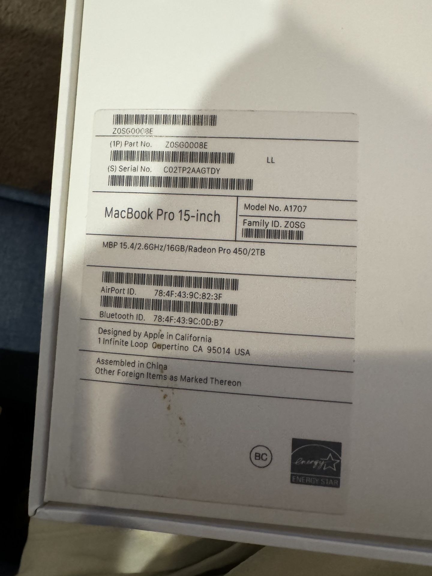  Apple  MacBook Pro 15-inch 