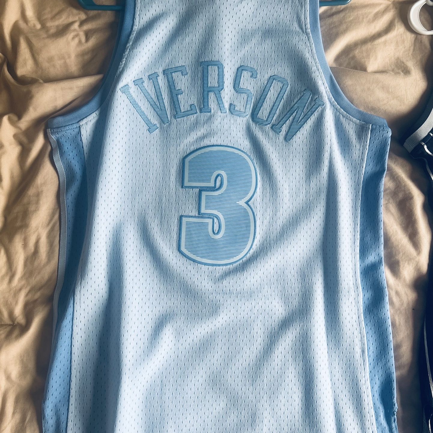 Allen Iverson #3 Denver Nuggets Throwback Jersey for Sale in Fort  Lauderdale, FL - OfferUp