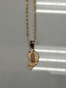 14k Gold Pendant Necklace 3.6g