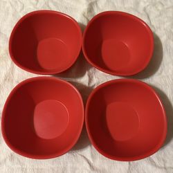 Tupperware Tupperware Legacy Pinch Cereal or Soup Bowls Set of 4 