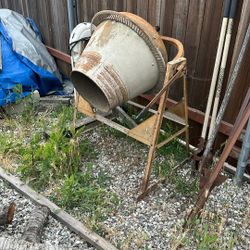  Cement mixer