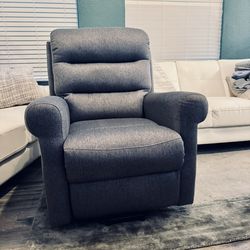 Sofa chair  Electric motor doesn’t WORK. P/U by ASHLAN & TEMPERANCE IN CLOVIS