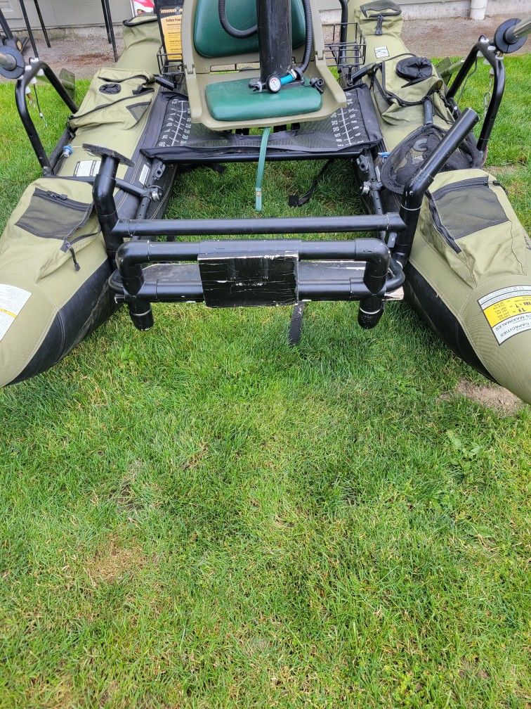 Nine foot colorado pontoon boat