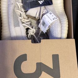 Yeezy Boost 350 V2 ' Bone '